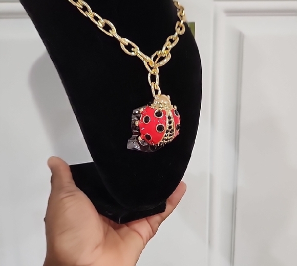 💛🔹️Piper K 🔹️Elegant Gold Necklace with Red Ladybug Pendant - Picture 5 of 9